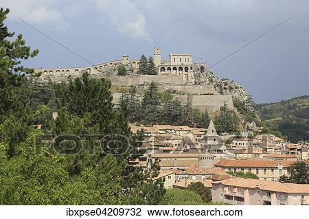 Stock Image - Citadel and town, Sisteron, Alpes-de-Haute-Prove, France, Europe. Fotosearch