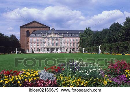 Stock Photo - Konstantinbasilika church and the Electoral Palace, park, Trier, Rhineland-Palatinate, Germany, Europe. Fotosearch
