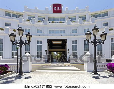 Riu Maspalomas Hotel, Playa del Ingles, San Bartolomé de Tirajana, Gran Canaria, Canary Islands, Spain, Europe View Large Photo Image Stock Image - Riu Maspalomas Hotel, Playa del Ingles, San Bartolomé de Tirajana, Gran Canaria, Canary Islands, Spain, Europe. Fotosearch