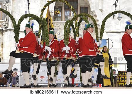 Schaefflertanz, traditional dance performance in Marienplatz square, the dance is performed every seven years between Epiphany and Shrove Tuesday, Schaeffler or cooper's guild of Munich, Munich, Upper Bavaria, Bavaria, Germany, Europe, PublicGround,... View Large Photo Image Stock Image - Schaefflertanz, traditional dance performance in Marienplatz square, the dance is performed every seven years between Epiphany and Shrove Tuesday, Schaeffler or cooper's guild of Munich, Munich, Upper Bavaria, Bavaria, Germany, Europe, PublicGround,.... Fotosearch