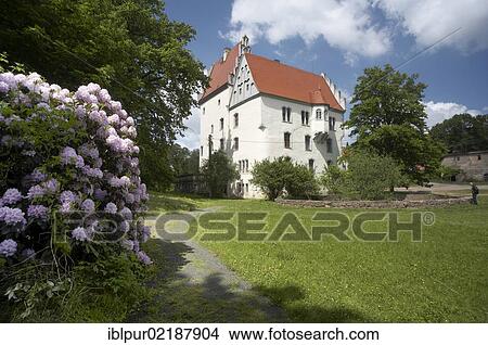 Schloss Heynitz Castle near Nossen, Saxony, Germany, Europe View Large Photo Image Picture - Schloss Heynitz Castle near Nossen, Saxony, Germany, Europe. Fotosearch