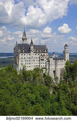 Picture - Schloss Neuschwanstein castle, Fuessen, Romantische Strasse, Romantic Road, Allgaeu, Bavaria, Germany, Europe. Fotosearch