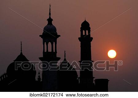 Picture - Towers, minarets and domes, Chota Imambara or Hussainabad Imambara, Lucknow or Lakhnau, Uttar Pradesh, India, Asia. Fotosearch