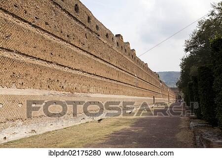 Wall of the Hundred Chambers at Hadrian's Villa, Villa Adriana, Tivoli, Italy, Europe View Large Photo Image Stock Image - Wall of the Hundred Chambers at Hadrian's Villa, Villa Adriana, Tivoli, Italy, Europe. Fotosearch
