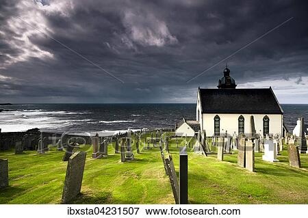 Macduff Parish Church, Aberdeenshire, Scotland View Large Photo Image Stock Photo - Macduff Parish Church, Aberdeenshire, Scotland. Fotosearch