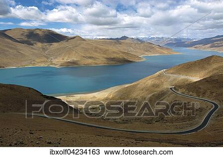 Stock Image - View of Yamdrok Tso from Kamba-La pass, 4794m, central Tibet. Fotosearch