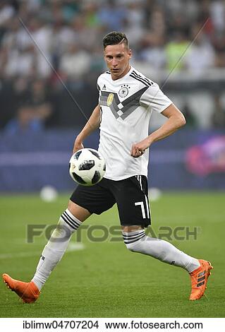 Picture - Julian Draxler (GER), BayArena, Leverkusen, North Rhine-Westphalia, Germany, Europe. Fotosearch