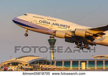 Stock Image - A Boeing 747-400 aircraft of China Airlines with registration number B-18210 at Guangzhou (CAN) Airport, Guangzhou, China, Asia. Fotosearch