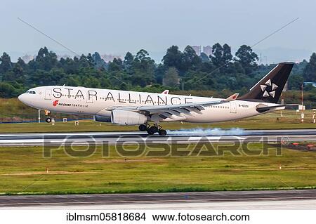 Picture - An Air China Airbus A330-200 aircraft with registration number B-6091 at Chengdu Airport (CTU), Chengdu, China, Asia. Fotosearch