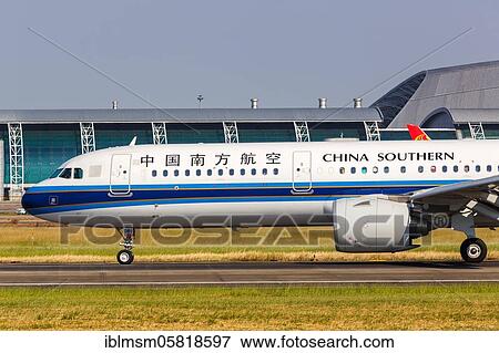 An Airbus A321neo aircraft of China Southern Airlines with registration mark B-1089 at Guangzhou Baiyun (CAN) Airport, Guangzhou, China, Asia View Large Photo Image Stock Photo - An Airbus A321neo aircraft of China Southern Airlines with registration mark B-1089 at Guangzhou Baiyun (CAN) Airport, Guangzhou, China, Asia. Fotosearch