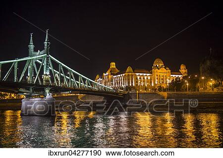 Beleuchtete Brucke und Hotel Gellert bei Nacht, Budapest, Ungarn, Europa View Large Photo Image Stock Image - Beleuchtete Brucke und Hotel Gellert bei Nacht, Budapest, Ungarn, Europa. Fotosearch