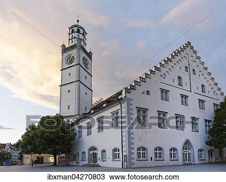 Stock Image - Blaserturm mit Waaghaus, Ravensburg, Oberschwaben, Baden-Wurttemberg, Deutschland, Europa. Fotosearch