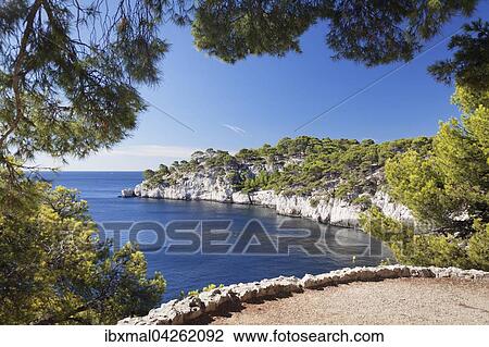 Bucht Les Calanques, Nationalpark Calanques oder Parc National des Calanques, Cassis, Provence, Provence-Alpes-Cote d'Azur, Sudfrankreich, Frankreich, Europa View Large Photo Image Stock Image - Bucht Les Calanques, Nationalpark Calanques oder Parc National des Calanques, Cassis, Provence, Provence-Alpes-Cote d'Azur, Sudfrankreich, Frankreich, Europa. Fotosearch