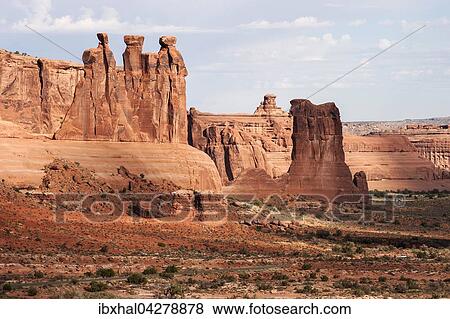 Courthouse Towers, links Three Gossips, Mitte Sheep Rock, Arches National Park, Utah, USA, Nordamerika View Large Photo Image Stock Photo - Courthouse Towers, links Three Gossips, Mitte Sheep Rock, Arches National Park, Utah, USA, Nordamerika. Fotosearch