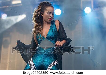 Stock Image - English pop and R&B singer Ella Eyre live at the 26th Heitere Open Air in Zofingen, Aargau, Switzerland, Europe. Fotosearch