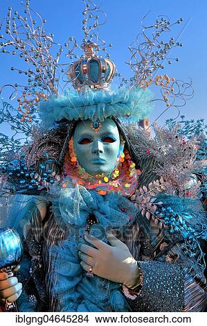 Picture - Female disguise with Venetian mask, Carnival in Venice, Italy, Europe. Fotosearch
