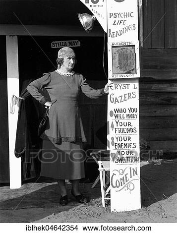 Picture - Fortune teller, 1920s, USA, North America. Fotosearch