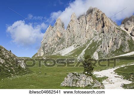 Geislergruppe, Gruppo delle Odle, Puez-Geisler nature park Park, South Tyrolean Alps, Dolomites, South Tyrol View Large Photo Image Stock Image - Geislergruppe, Gruppo delle Odle, Puez-Geisler nature park Park, South Tyrolean Alps, Dolomites, South Tyrol. Fotosearch
