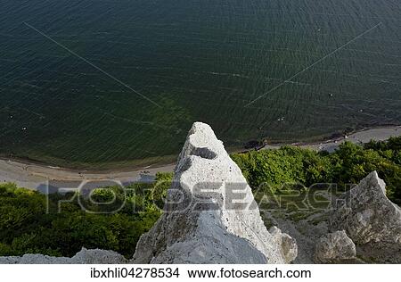 Picture - Kreidefelsen, Nationalpark Jasmund, Sassnitz, Ostsee, Insel Rugen, Mecklenburg-Vorpommern, Deutschland, Europa. Fotosearch
