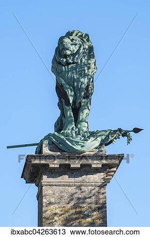 Lowenskulptur auf Kriegerdenkmal, Waakirchen, Oberbayern, Bayern, Deutschland, Europa View Large Photo Image Stock Image - Lowenskulptur auf Kriegerdenkmal, Waakirchen, Oberbayern, Bayern, Deutschland, Europa. Fotosearch