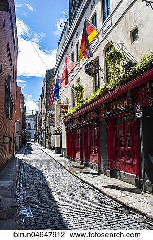 Stock Image - Pedestrian zone in downtown, Dublin, Ireland, Europe. Fotosearch
