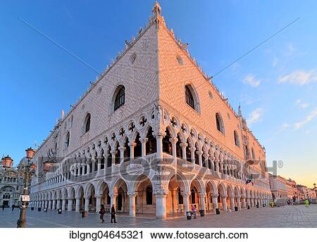 Piazzetta with Doge's Palace, Morning Mood, Venice, Italy, Europe View Large Photo Image Stock Image - Piazzetta with Doge's Palace, Morning Mood, Venice, Italy, Europe. Fotosearch