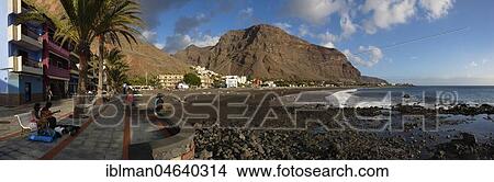 Picture - Promenade and black lava beach, La Playa, Valle Gran Rey, La Gomera, Canary Islands, Spain, Europe. Fotosearch