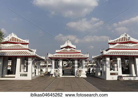 Stock Image - Sala Tha Nam, Chinese style pavilions, Wat Arun, Dawn Temple, Bangkok Yai, Bangkok, Thailand, Asia. Fotosearch