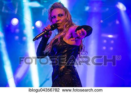 Stock Image - Singer Kobra Paige from the American melodic power metal band Kamelot live in the Schüür Lucerne, Switzerland, Europe. Fotosearch