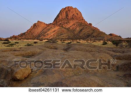 Spitzkoppe, Grootspitzkop, Provinz Erongo, Namibia, Afrika View Large Photo Image Stock Image - Spitzkoppe, Grootspitzkop, Provinz Erongo, Namibia, Afrika. Fotosearch