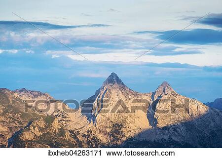 Stock Image - Teufelshorner, grosses Teufelshorn, 2363m, kleines Teufelshorn, 2283m, Hagengebirge, Berchtesgadener Alpen, Bayern, Deutschland, Europa. Fotosearch
