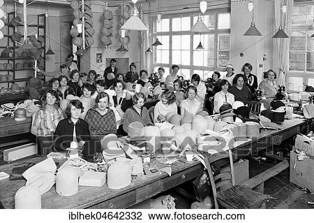 Stock Image - Textile industry, hatter, workforce of a hat maker, 1920s, Germany, Europe. Fotosearch