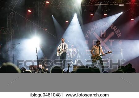 Stock Image - The British musician Frank Turner & The Sleeping Souls live at the 27th Heitere Open Air in Zofingen, Aargau, Switzerland, Europe. Fotosearch