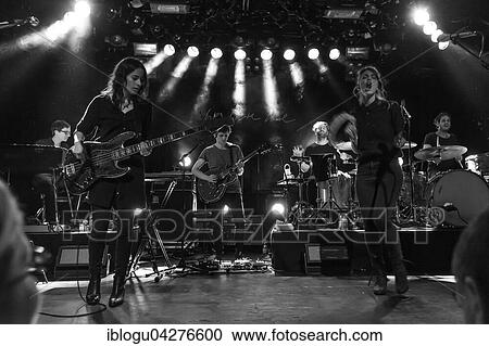 Stock Image - The German, Swiss Popduo Boy with the Zurich singer Valeska Steiner and the Hamburg musician Sonja Glass, live at Schüür Luzern, Switzerland, Europe. Fotosearch