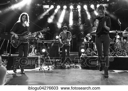 Stock Image - The German, Swiss Popduo Boy with the Zurich singer Valeska Steiner and the Hamburg musician Sonja Glass, live at Schüür Luzern, Switzerland, Europe. Fotosearch