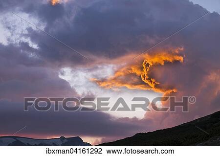 Abendhimmel, Gipfelregion vom Schneeberg, Puchberg am Schneeberg, Wiener Alpen, Niederosterreich, Osterreich, Europa View Large Photo Image Stock Image - Abendhimmel, Gipfelregion vom Schneeberg, Puchberg am Schneeberg, Wiener Alpen, Niederosterreich, Osterreich, Europa. Fotosearch