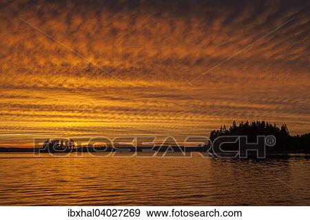 Abendrot, Abendstimmung, Wolkenformation, See Rusken, Smaland, Schweden, Europa View Large Photo Image Stock Photo - Abendrot, Abendstimmung, Wolkenformation, See Rusken, Smaland, Schweden, Europa. Fotosearch