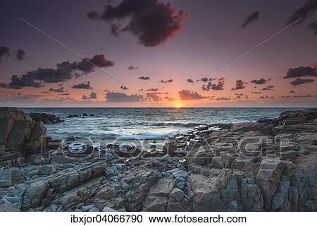 Stock Image - Abendstimmung am Kustenabschnitt Hovs Hallar, Naturschutzgebiet, Bjarehalvon Halbinsel, Bastad, Skane lan, Schweden, Europa. Fotosearch