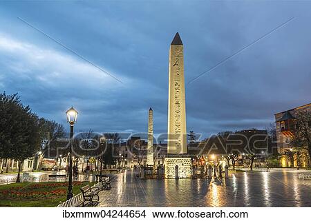 Picture - Aegyptischer Obelisk und gemauerter Obelisk auf dem Hippodrom, auch Sultanahmet-Platz, europaischer Teil, Istanbul, Turkei, Asien. Fotosearch