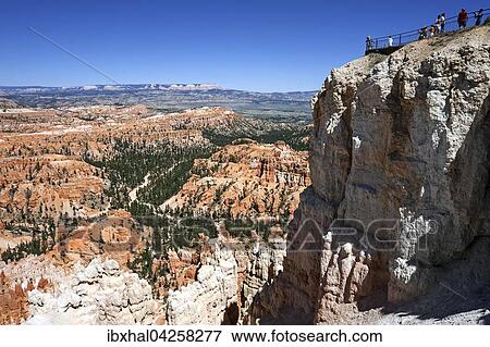 Ausblick am Bryce Point auf farbige Gesteinsformationen, Hoodoos, Bryce-Amphitheater, Bryce-Canyon-Nationalpark, Utah, USA, Nordamerika View Large Photo Image Stock Photo - Ausblick am Bryce Point auf farbige Gesteinsformationen, Hoodoos, Bryce-Amphitheater, Bryce-Canyon-Nationalpark, Utah, USA, Nordamerika. Fotosearch