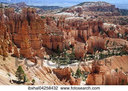 Ausblick am Sunset Point auf farbige Gesteinsformationen, Hoodoos, Bryce-Canyon-Nationalpark, Utah, USA, Nordamerika View Large Photo Image Stock Image - Ausblick am Sunset Point auf farbige Gesteinsformationen, Hoodoos, Bryce-Canyon-Nationalpark, Utah, USA, Nordamerika. Fotosearch