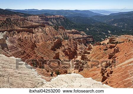 Ausblick auf bizarre Sandsteinerosionen im Amphitheater, Cedar Breaks National Monument, Utah, USA, Nordamerika View Large Photo Image Stock Image - Ausblick auf bizarre Sandsteinerosionen im Amphitheater, Cedar Breaks National Monument, Utah, USA, Nordamerika. Fotosearch