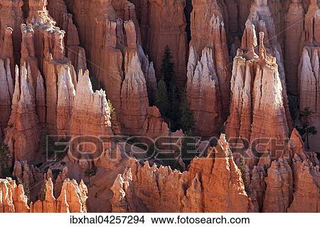 Ausblick auf farbige Gesteinsformationen, Hoodoos, Morgenlicht, Bryce Canyon Nationalpark, Utah, USA, Nordamerika View Large Photo Image Picture - Ausblick auf farbige Gesteinsformationen, Hoodoos, Morgenlicht, Bryce Canyon Nationalpark, Utah, USA, Nordamerika. Fotosearch