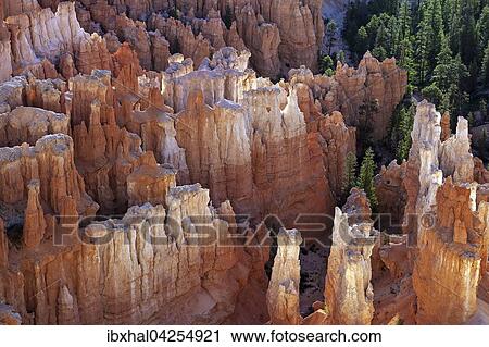Ausblick auf farbige Gesteinsformationen, Hoodoos, Morgenlicht, Bryce Canyon Nationalpark, Utah, USA, Nordamerika View Large Photo Image Stock Image - Ausblick auf farbige Gesteinsformationen, Hoodoos, Morgenlicht, Bryce Canyon Nationalpark, Utah, USA, Nordamerika. Fotosearch