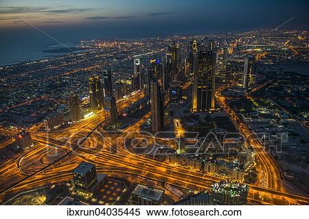 Ausblick vom Burj Khalifa bei Nacht, Dubai, Emirat Dubai, Vereinigte Arabische Emirate, Asien View Large Photo Image Stock Photography - Ausblick vom Burj Khalifa bei Nacht, Dubai, Emirat Dubai, Vereinigte Arabische Emirate, Asien. Fotosearch