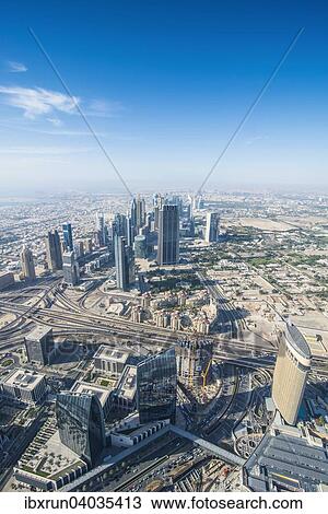 Stock Image - Ausblick vom Burj Khalifa, Dubai, Emirat Dubai, Vereinigte Arabische Emirate, Asien. Fotosearch