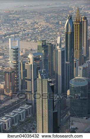 Ausblick vom Burj Khalifa, Dubai, Emirat Dubai, Vereinigte Arabische Emirate, Asien View Large Photo Image Stock Image - Ausblick vom Burj Khalifa, Dubai, Emirat Dubai, Vereinigte Arabische Emirate, Asien. Fotosearch