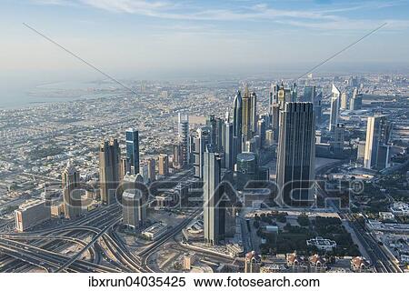 Ausblick vom Burj Khalifa, Dubai, Emirat Dubai, Vereinigte Arabische Emirate, Asien View Large Photo Image Stock Photography - Ausblick vom Burj Khalifa, Dubai, Emirat Dubai, Vereinigte Arabische Emirate, Asien. Fotosearch