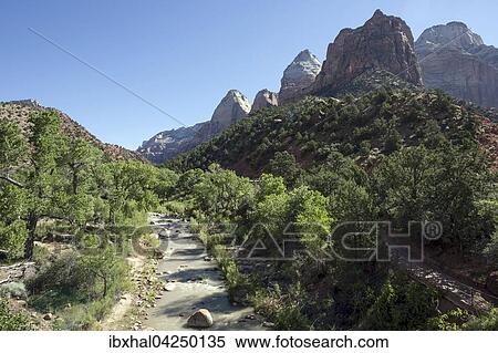 Ausblick vom Canyon Junction ins Tal des North Fork Virgin River und den Zion Canyon, Zion Nationalpark, Utah, USA, Nordamerika View Large Photo Image Stock Photography - Ausblick vom Canyon Junction ins Tal des North Fork Virgin River und den Zion Canyon, Zion Nationalpark, Utah, USA, Nordamerika. Fotosearch