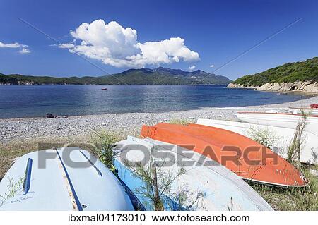 Ausblick vom Capo Enfola zum Monte Capanne, Elba, Provinz Livorno, Toskana, Italien, Europa View Large Photo Image Stock Image - Ausblick vom Capo Enfola zum Monte Capanne, Elba, Provinz Livorno, Toskana, Italien, Europa. Fotosearch